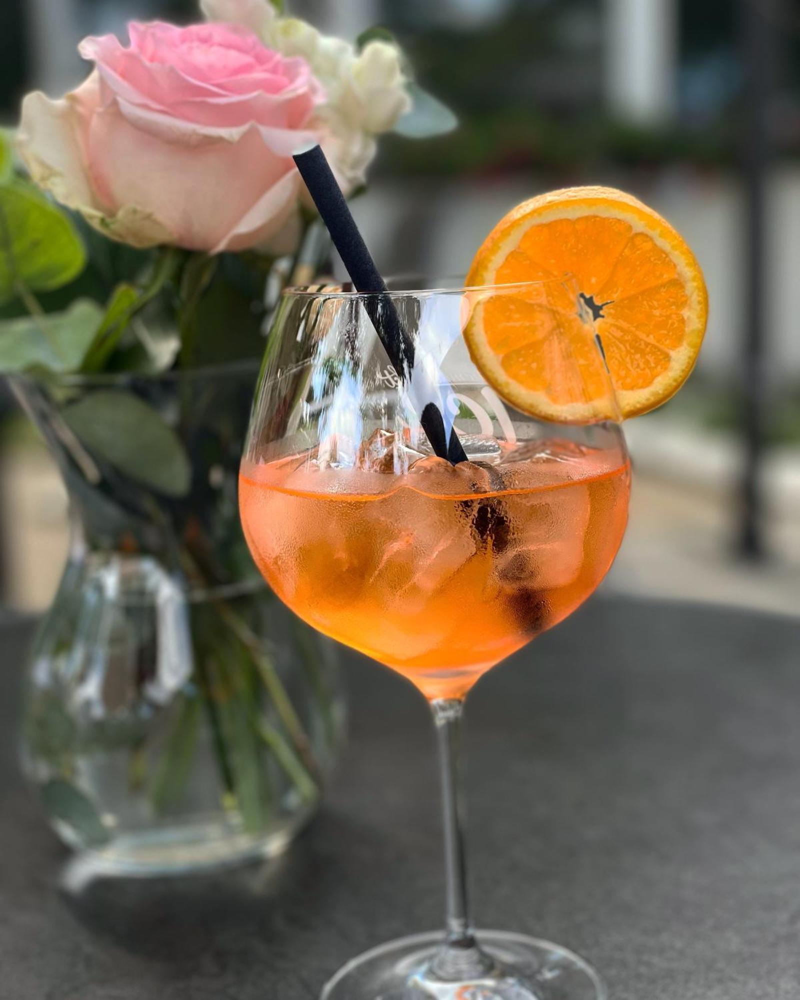 奥斯特罗夫酒店 宁布尔克 外观 照片
